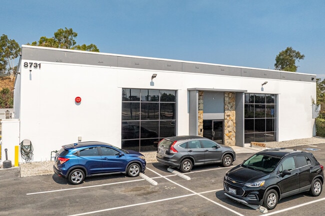 Plus de détails pour 8731 & 8741 Pioneer Blvd, Santa Fe Springs, CA - Industriel à vendre