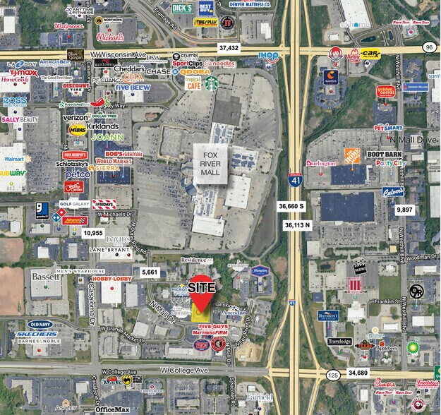 200 N Mall Dr, Appleton, WI à louer - Photo du bâtiment - Image 3 de 3