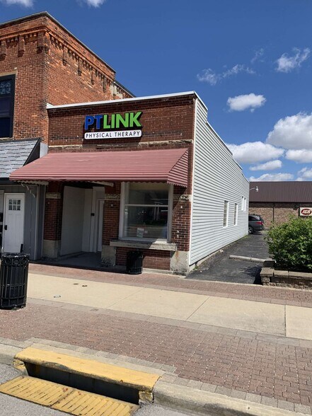 134 E Findlay St, Carey, OH for sale - Building Photo - Image 2 of 4