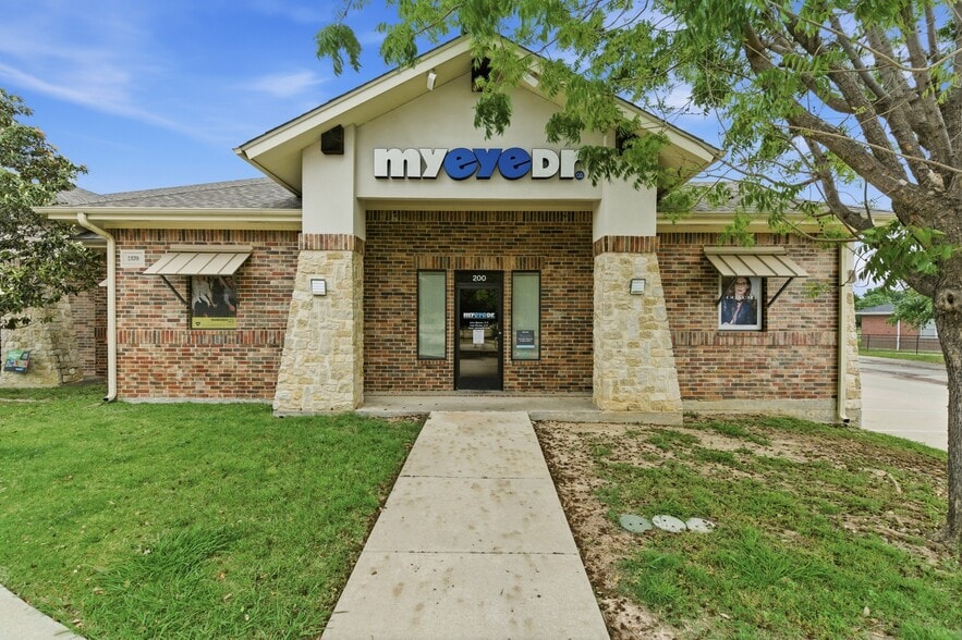 2570 Northshore Blvd, Flower Mound, TX à vendre - Photo du bâtiment - Image 3 de 5