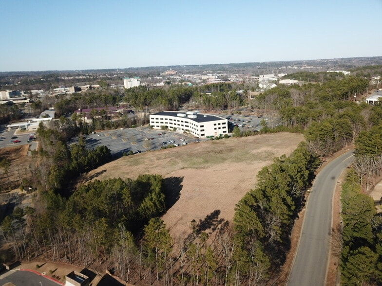 1600 Centerview Dr, Little Rock, AR à vendre - Photo du bâtiment - Image 1 de 3