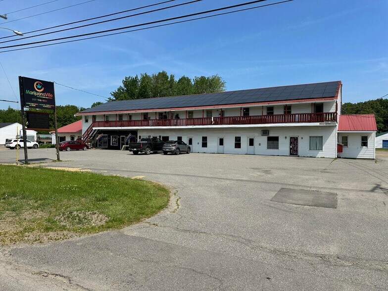 369 School St, Unity, ME à vendre - Photo du bâtiment - Image 1 de 4