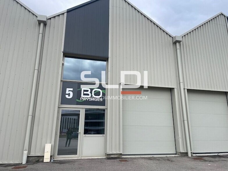 Rue Marcel Dassault, Genas for lease - Building Photo - Image 2 of 10