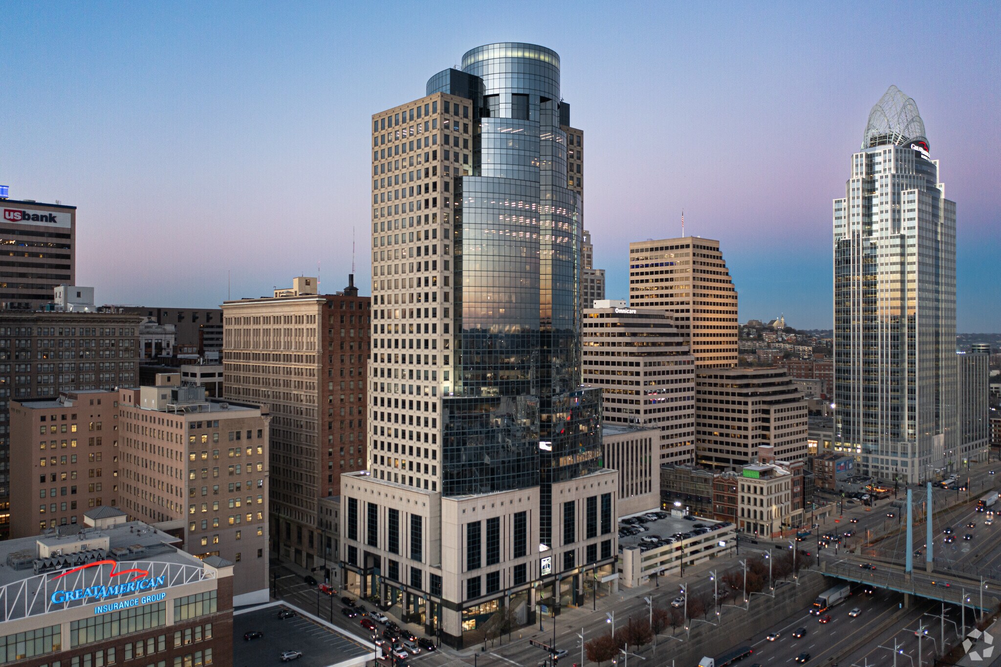 312 Walnut St, Cincinnati, OH à louer Photo du bâtiment- Image 1 de 12