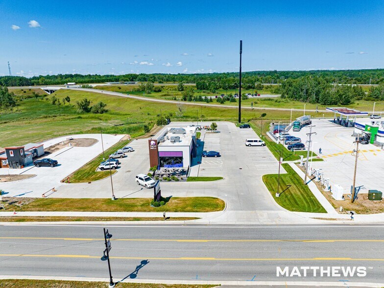 4861 220th Ave, Reed City, MI à vendre - Photo du bâtiment - Image 2 de 3