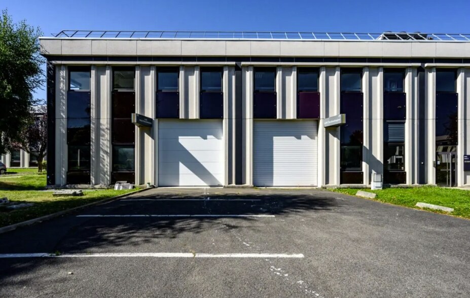 12 Avenue Du Québec, Villebon-sur-Yvette for lease - Building Photo - Image 3 of 7
