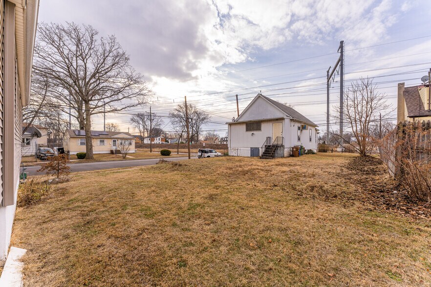 900 E Baltimore Ave, Linden, NJ à vendre - Photo du bâtiment - Image 2 de 20