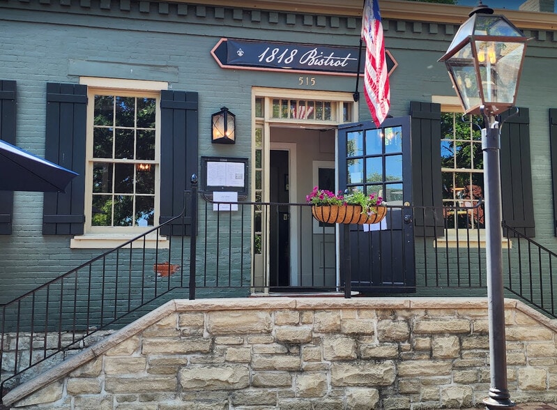 515 S Main St, Saint Charles, MO à vendre - Photo du bâtiment - Image 2 de 10