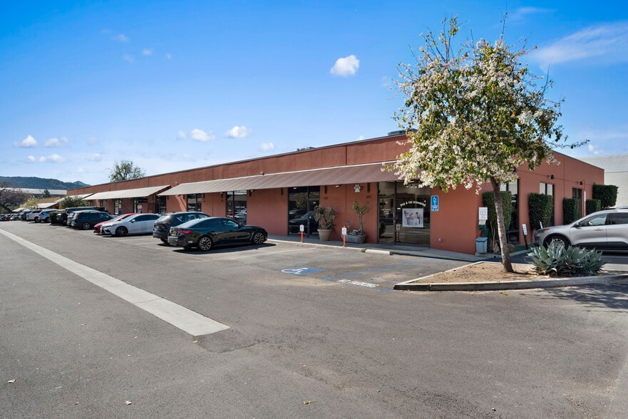 31149 Via Colinas, Westlake Village, CA for lease - Building Photo - Image 3 of 12