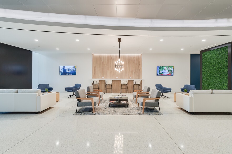 3701 Regent Blvd, Irving, TX for lease - Interior Photo - Image 2 of 8