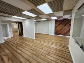 2450 6th Ave S, Seattle, WA for lease Interior Photo- Image 1 of 7