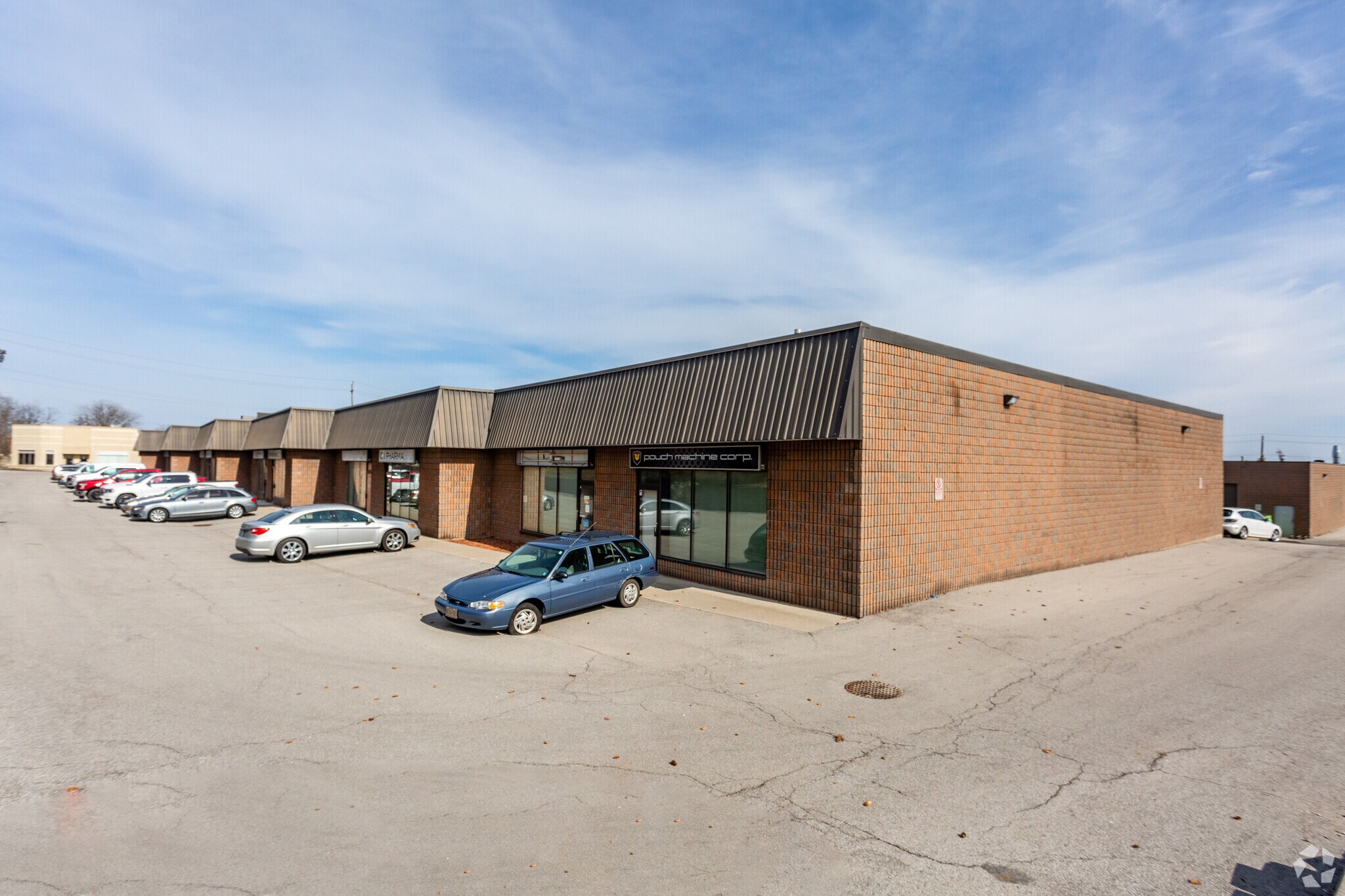 5109 Harvester Rd, Burlington, ON for sale Primary Photo- Image 1 of 1