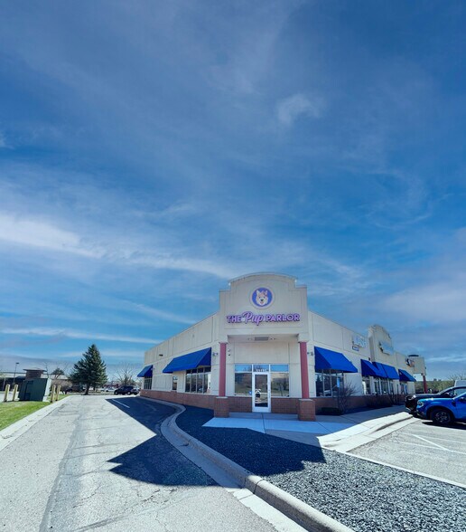 11175 N Commerce Dr, Champlin, MN à louer - Photo du bâtiment - Image 2 de 12