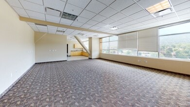 1551 S Renaissance Towne Dr, Bountiful, UT for lease Interior Photo- Image 2 of 5