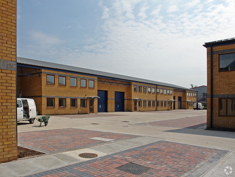 Castle Rd, Sittingbourne for lease - Building Photo - Image 2 of 5