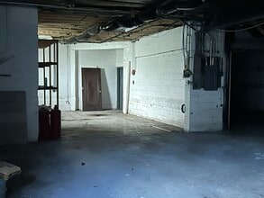 6931-6939 Calumet Ave, Hammond, IN for lease Interior Photo- Image 2 of 3