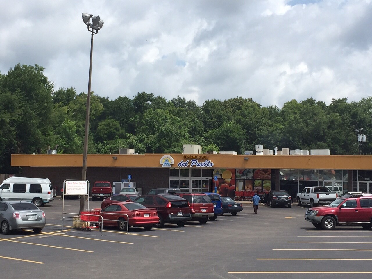 W Erwin, Tyler, TX à louer Photo du bâtiment- Image 1 de 4