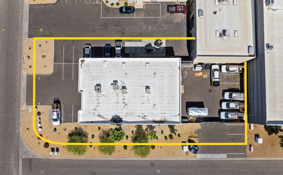 3801 E Wier Ave, Phoenix, AZ à louer - Photo du bâtiment - Image 3 de 5