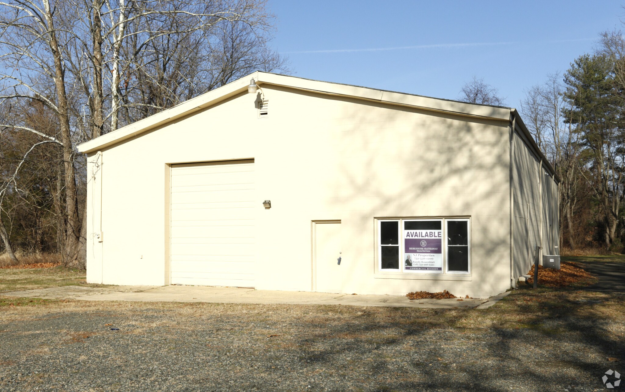 92 State Hwy 33, Manalapan Township, NJ à vendre Photo du bâtiment- Image 1 de 12