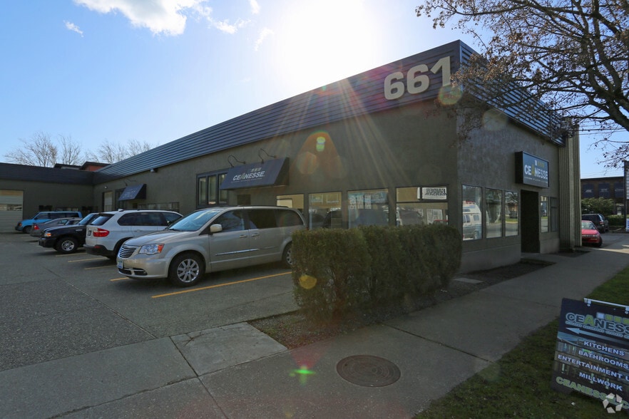 661 Alpha St, Victoria, BC for lease - Building Photo - Image 1 of 4