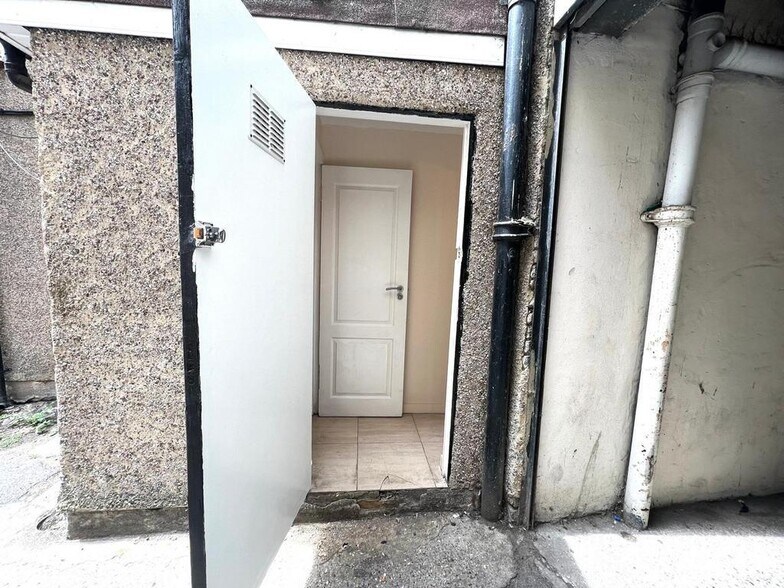 84-86 High St, Southall à louer - Photo du bâtiment - Image 1 de 10