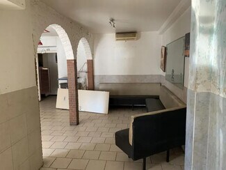 Plus de détails pour Commerce de détail à vendre