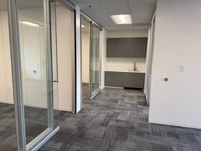 5500 Ming Ave, Bakersfield, CA for lease Interior Photo- Image 2 of 6