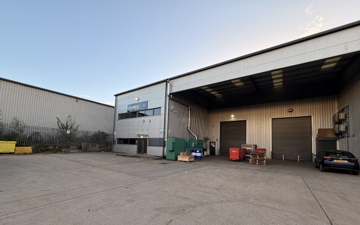 Stonefield Way, Ruislip for lease Building Photo- Image 1 of 1