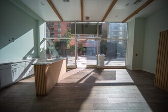 6250 Hollywood Blvd, Los Angeles, CA for lease Interior Photo- Image 2 of 3