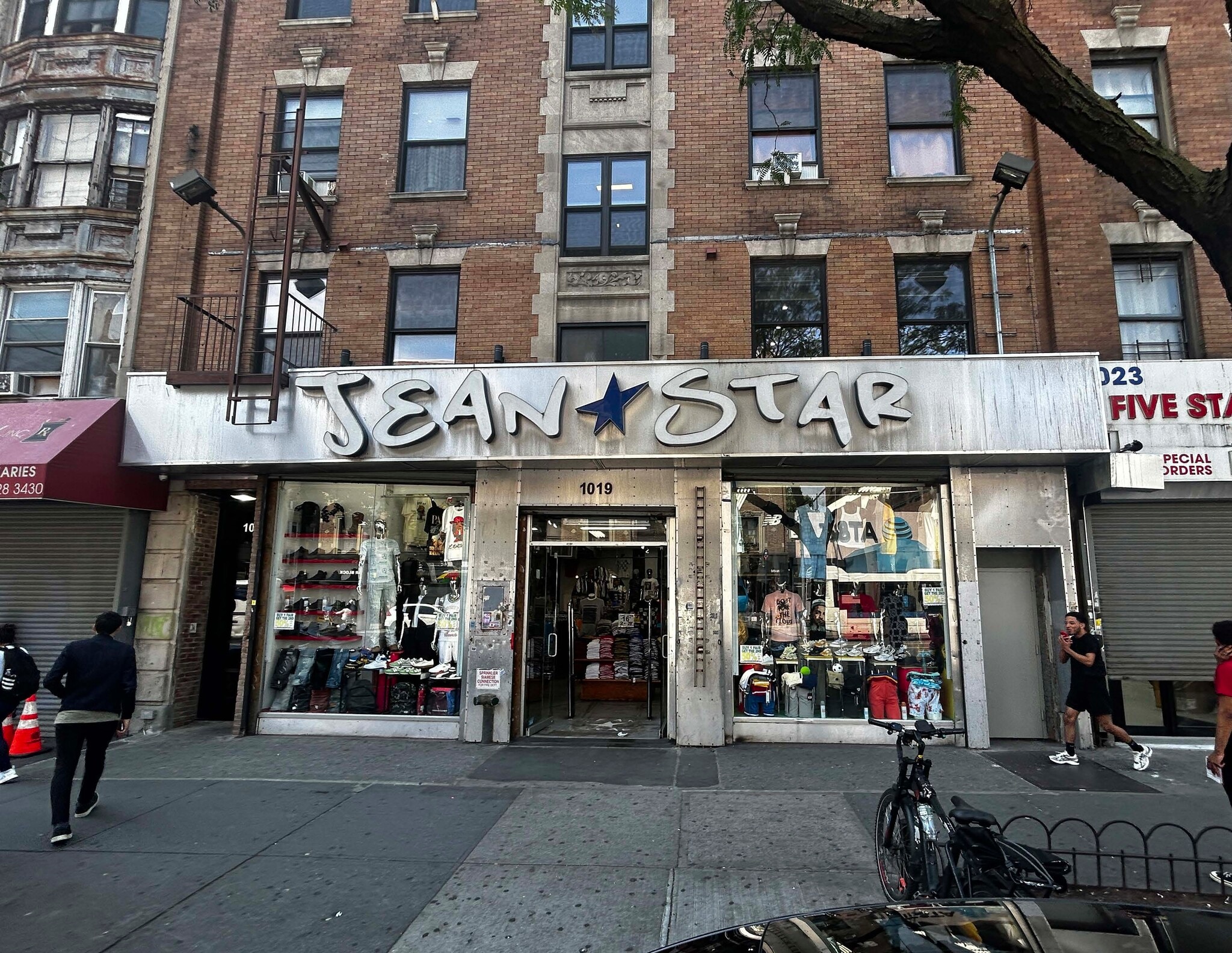 1019 Southern Blvd, Bronx, NY à louer Photo du bâtiment- Image 1 de 5