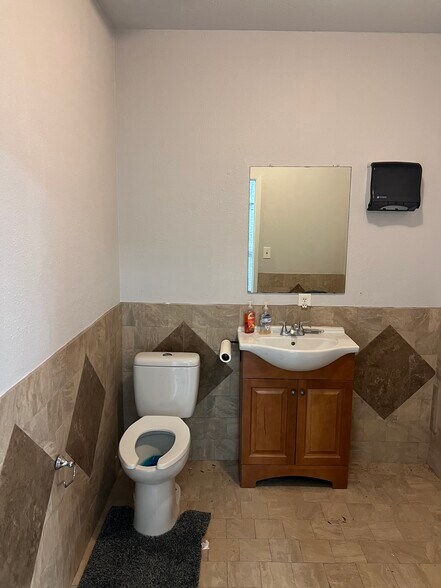 3807 Parchman St, North Richland Hills, TX à louer - Photo du bâtiment - Image 2 de 8