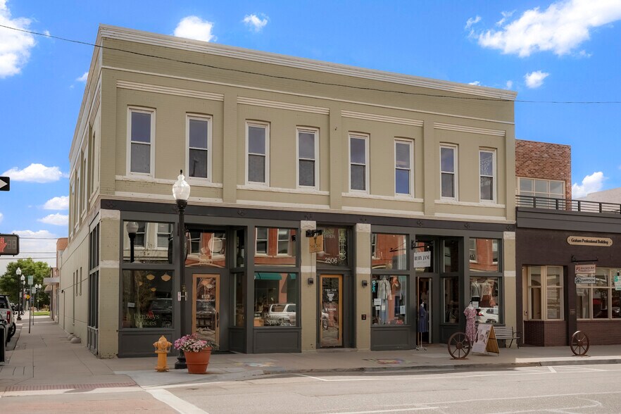 Downtown Littleton Retail/Office portefeuille de 2 propriétés à vendre sur LoopNet.ca - Photo du bâtiment - Image 2 de 4