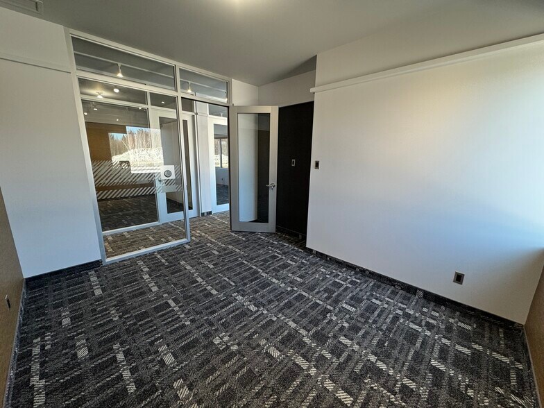 4520-4540 Rue Charles-Malhiot, Trois-Rivières, QC à louer - Photo intérieure - Image 3 de 10