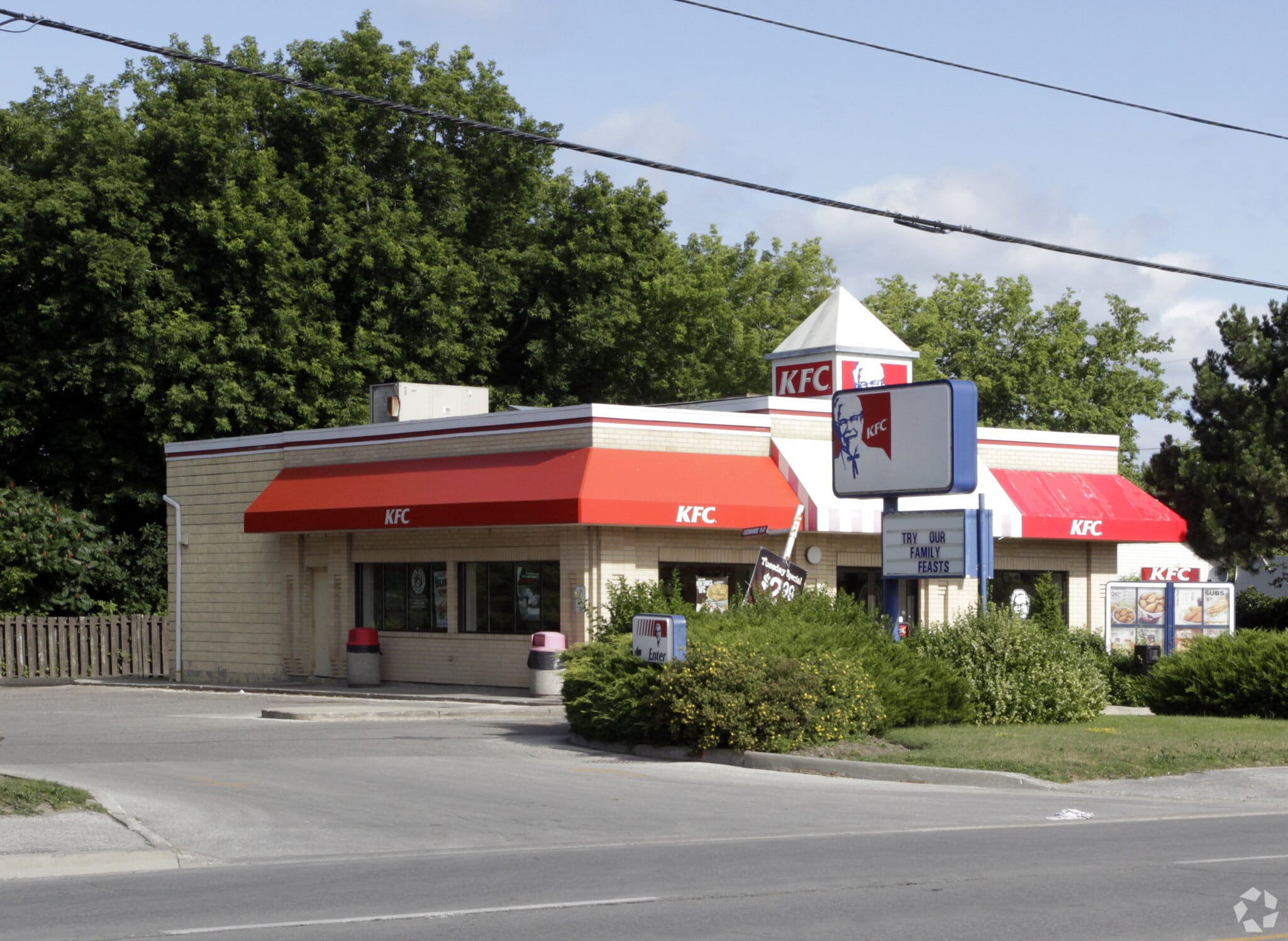 270 The Queensway S, Georgina, ON for sale Primary Photo- Image 1 of 3