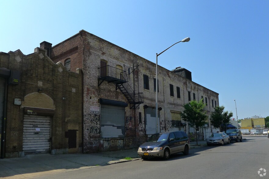 16-12 Madison St, Flushing, NY for lease - Primary Photo - Image 1 of 3