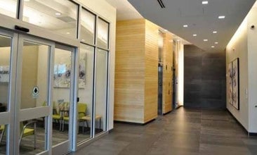 6650 W 110th St, Overland Park, KS à louer Photo intérieure- Image 2 de 3