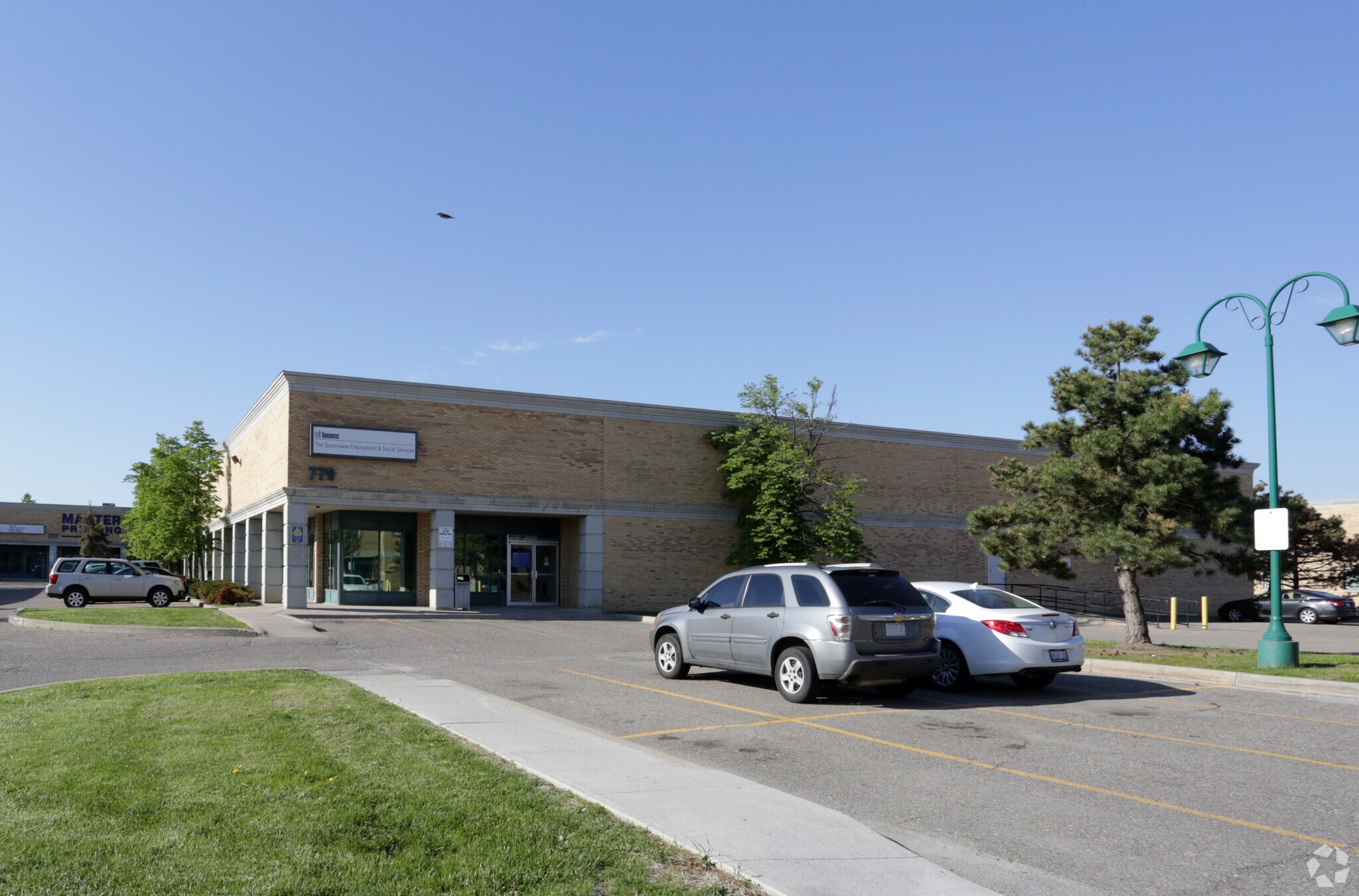 779 The Queensway, Toronto, ON for sale Primary Photo- Image 1 of 1