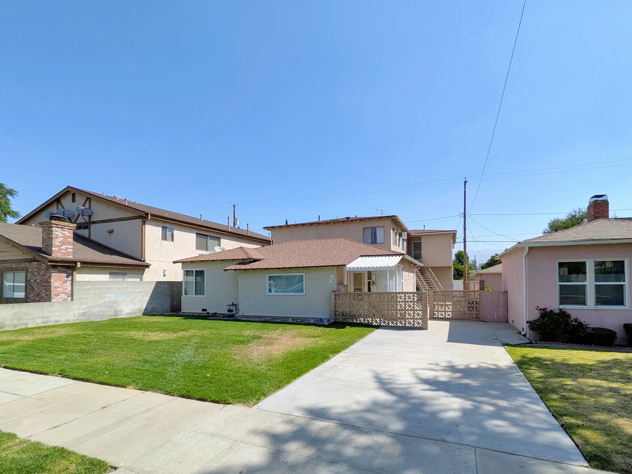652 N Whitnall Hwy, Burbank, CA for sale Primary Photo- Image 1 of 8