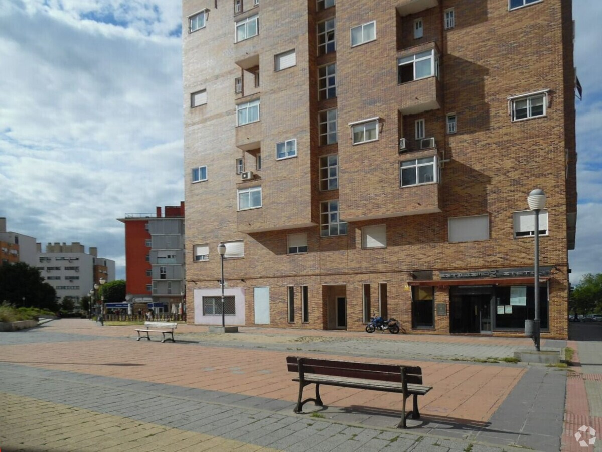 Plaza del Mar Caribe, 1, Coslada, MAD 28820 - Unit Esc. 3 - - Interior Photo - Image 1 of 9