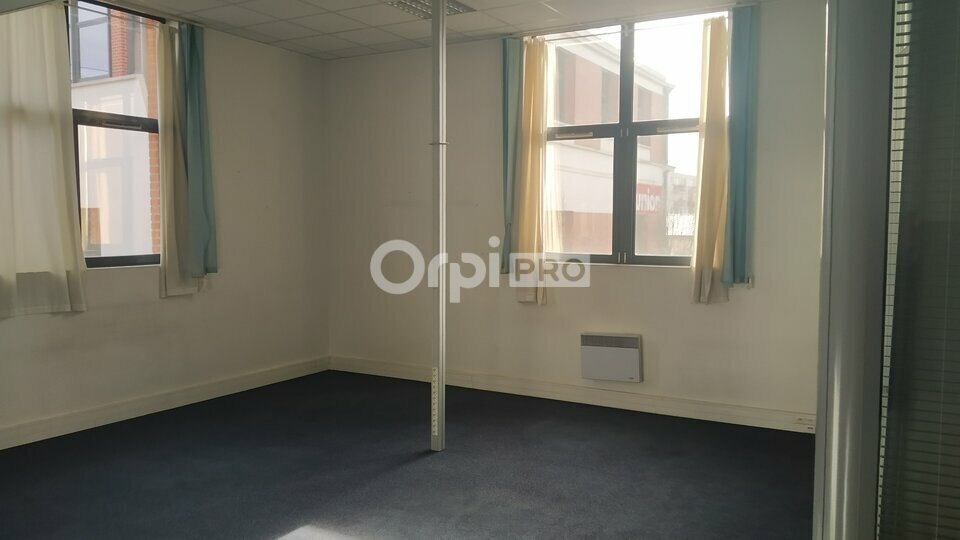 Office in Reims for lease - Interior Photo - Image 2 of 8