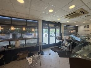 Market Place, London for lease Interior Photo- Image 2 of 5