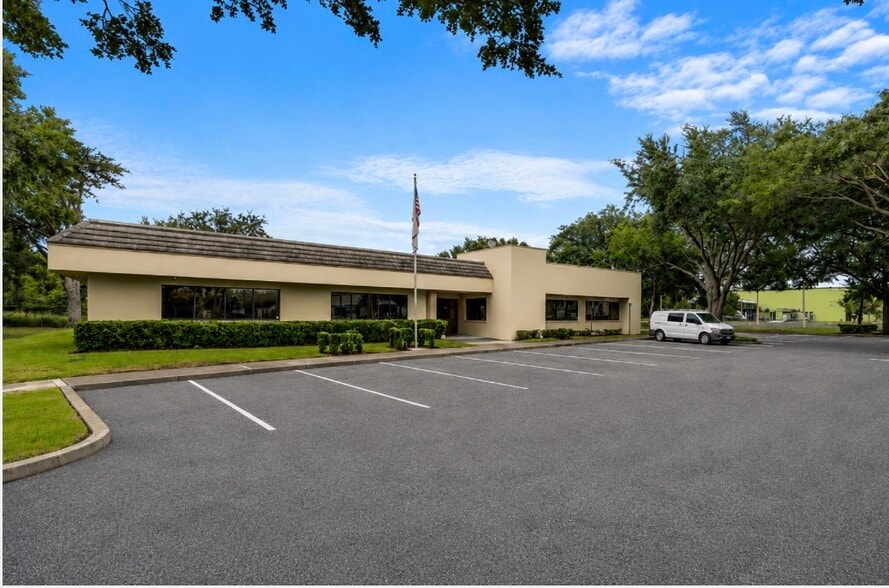 2453 Orlando Central Pky, Orlando, FL for sale - Building Photo - Image 2 of 8