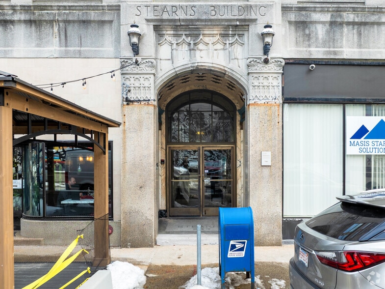 289-309 Bridge St, Springfield, MA for lease - Building Photo - Image 2 of 17