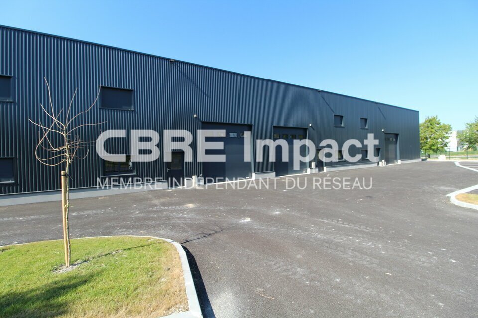 Flex in Reims for lease Building Photo- Image 1 of 8