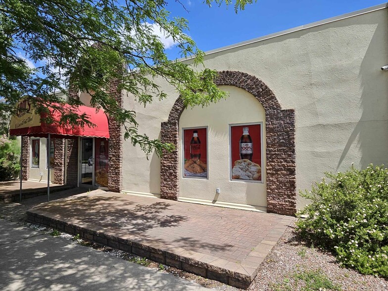 302-306 Ford St, Ogdensburg, NY for sale - Primary Photo - Image 1 of 19