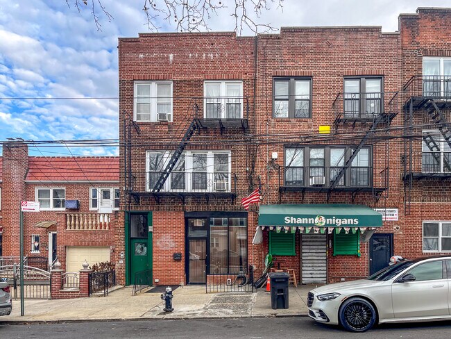 More details for 19-17 Ditmars Blvd, Astoria, NY - Retail for Sale