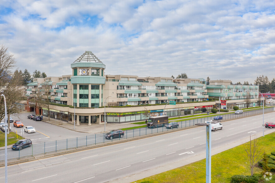 2099 Lougheed Hwy, Port Coquitlam, BC à louer - Photo principale - Image 1 de 18