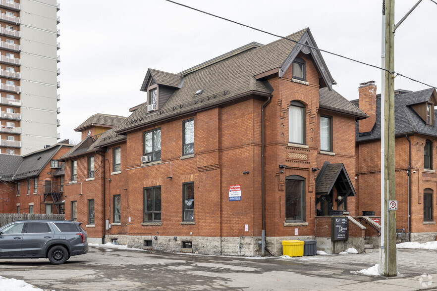 437 Gilmour St, Ottawa, ON à louer - Photo du bâtiment - Image 2 de 3