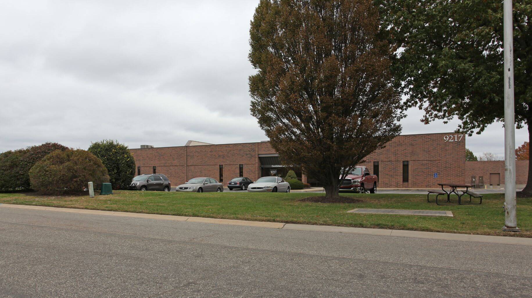 9201-9217 Cody St, Overland Park, KS for lease Building Photo- Image 1 of 6