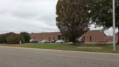 9201-9217 Cody St, Overland Park, KS for lease Building Photo- Image 1 of 6